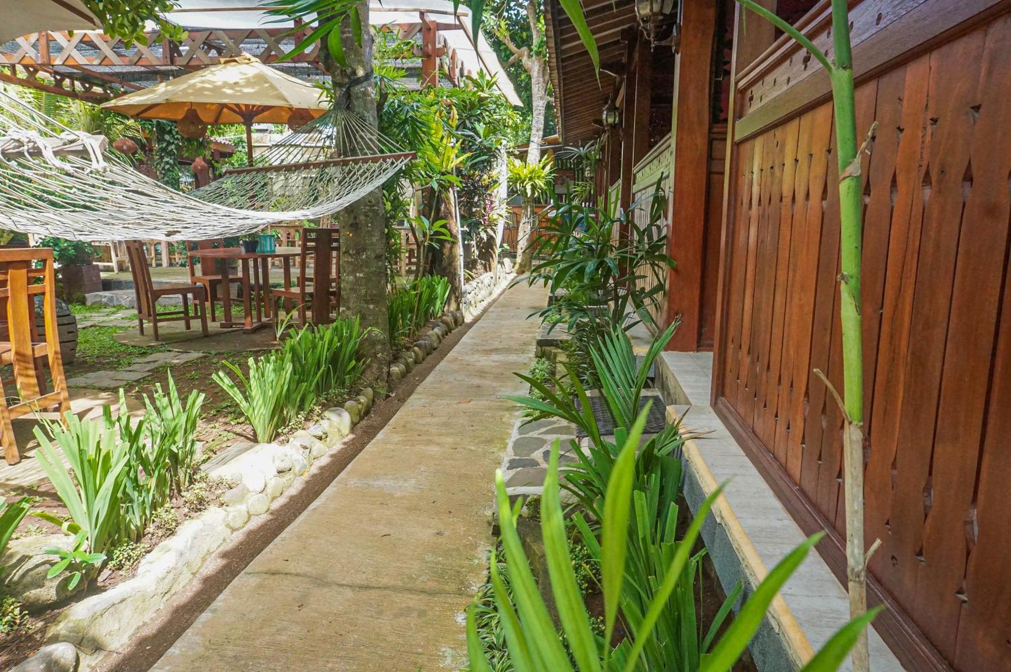 The Wisma Pulau Merah Pasanggaran Kamer foto