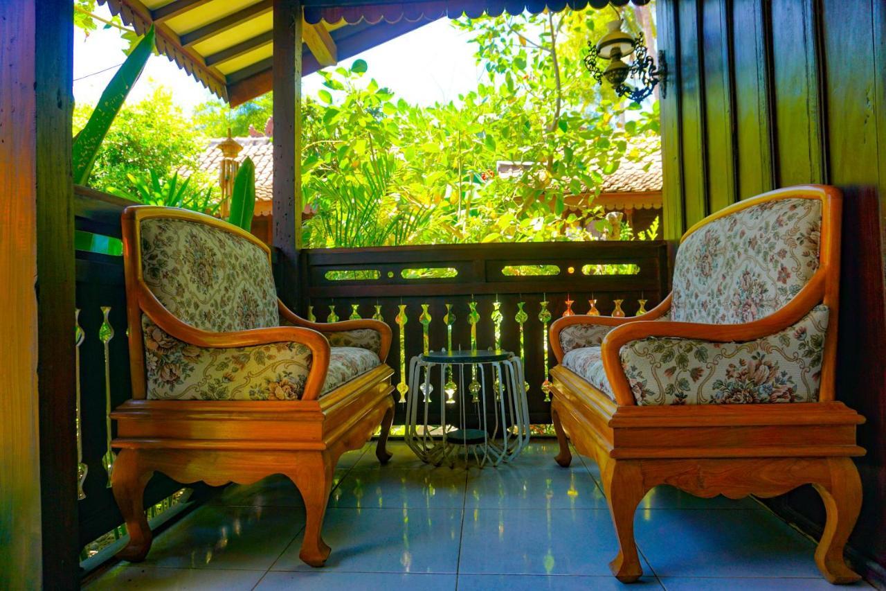 The Wisma Pulau Merah Pasanggaran Buitenkant foto